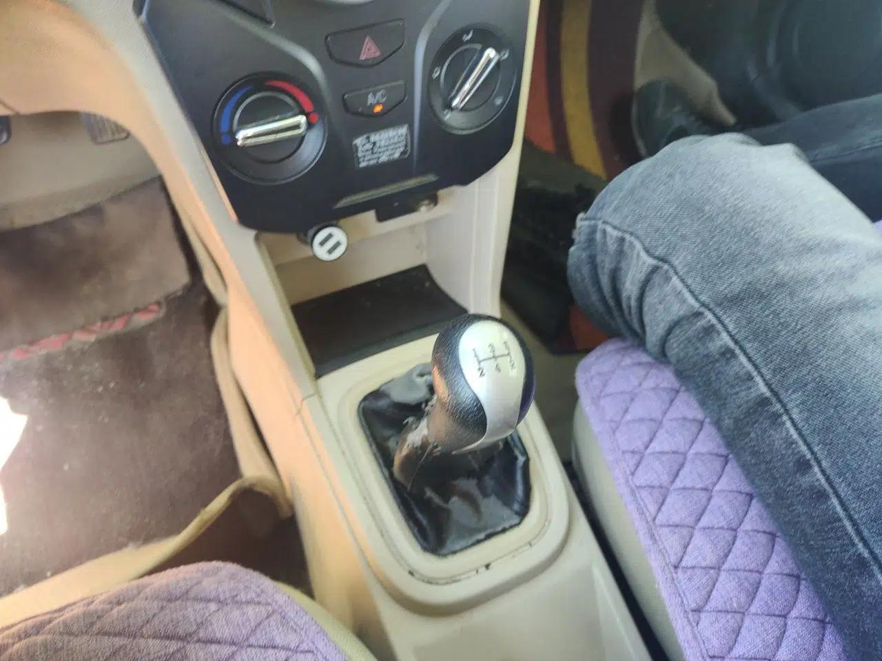 Chery Fengyun 2 2013 Hatchback 1.5L Manual Ruiyi Edition — миниатюра 15