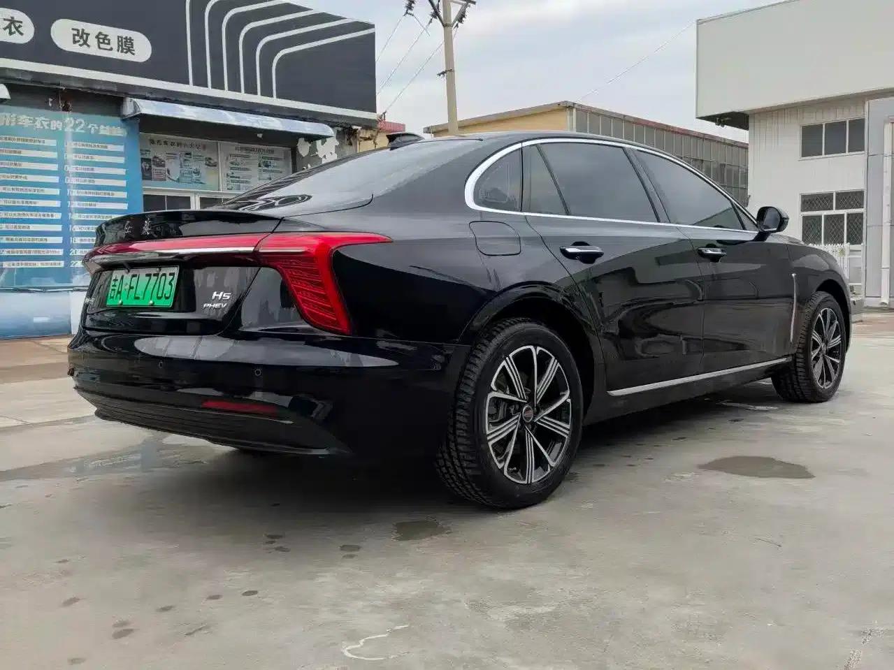 Hongqi H5 PHEV 2025 130 Super Hybrid Edition — миниатюра 5