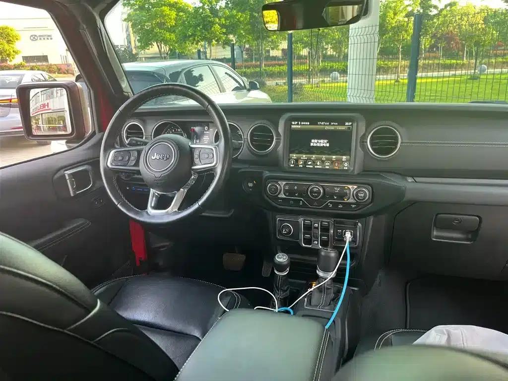 Jeep Wrangler New Energy 2021 Model 4-Door 2.0T 4xe Sahara — миниатюра 3