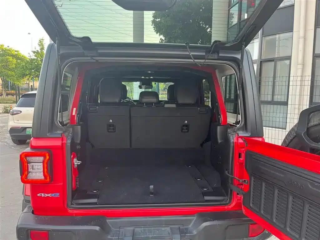 Jeep Wrangler New Energy 2021 Model 4-Door 2.0T 4xe Sahara — миниатюра 6