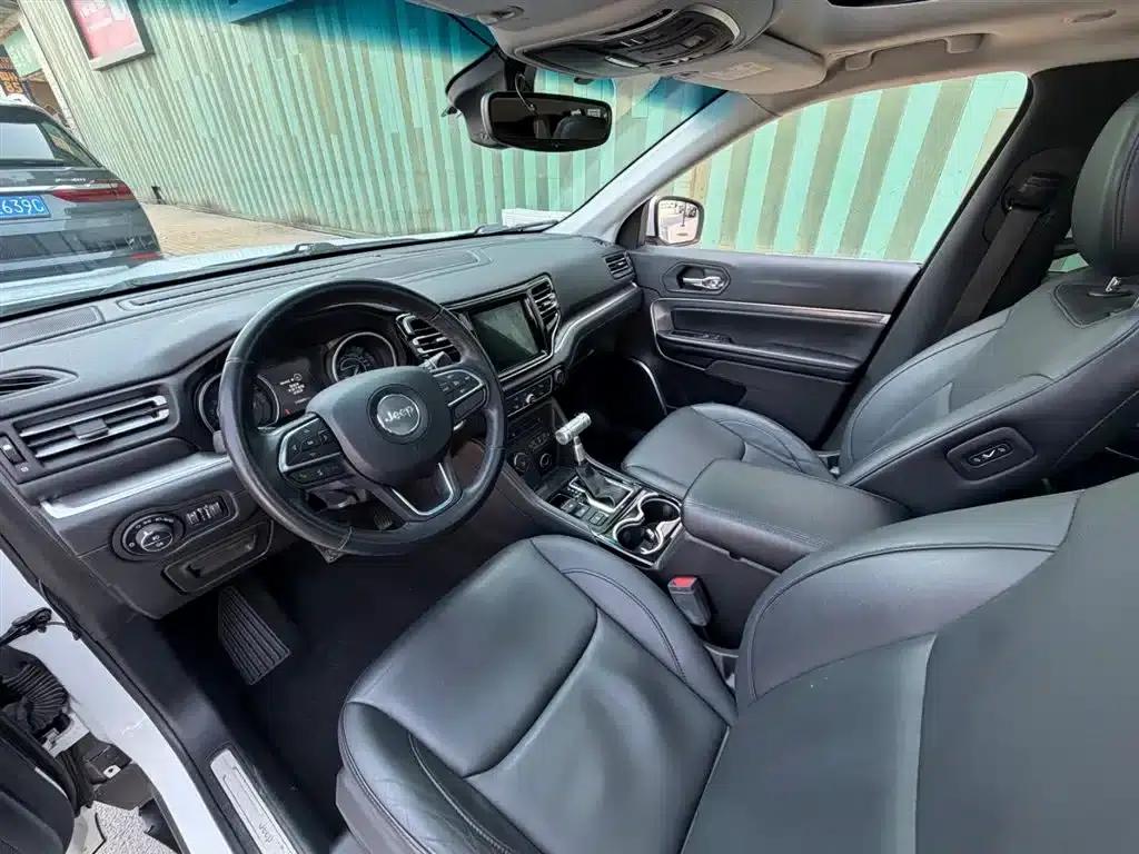 Commander 2018 2.0T 4WD Premium Edition (National V Emission Standard) — миниатюра 3