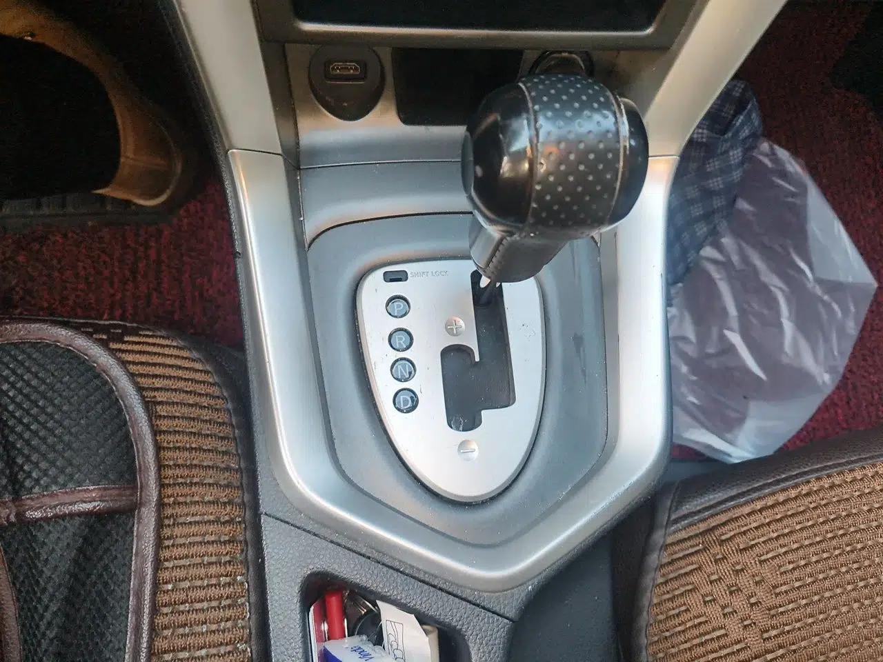 Venucia T70X 2015 2.0L CVT SmartFun Sport Edition — миниатюра 15