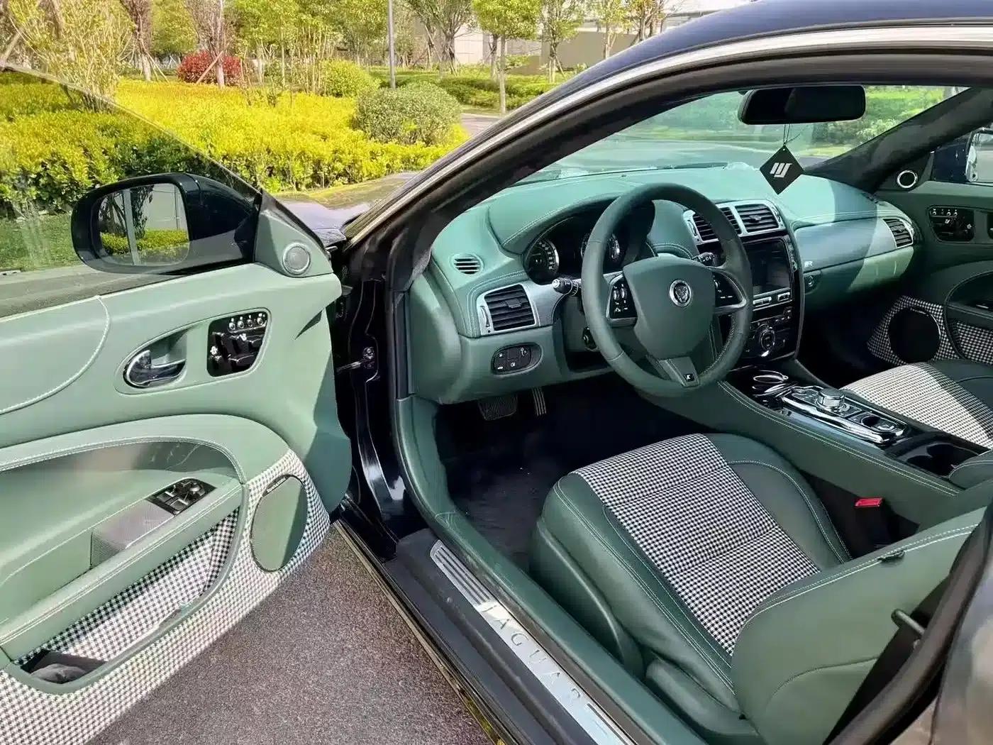 2012 Jaguar XK R 5.0L Supercharged Hardtop — миниатюра 5