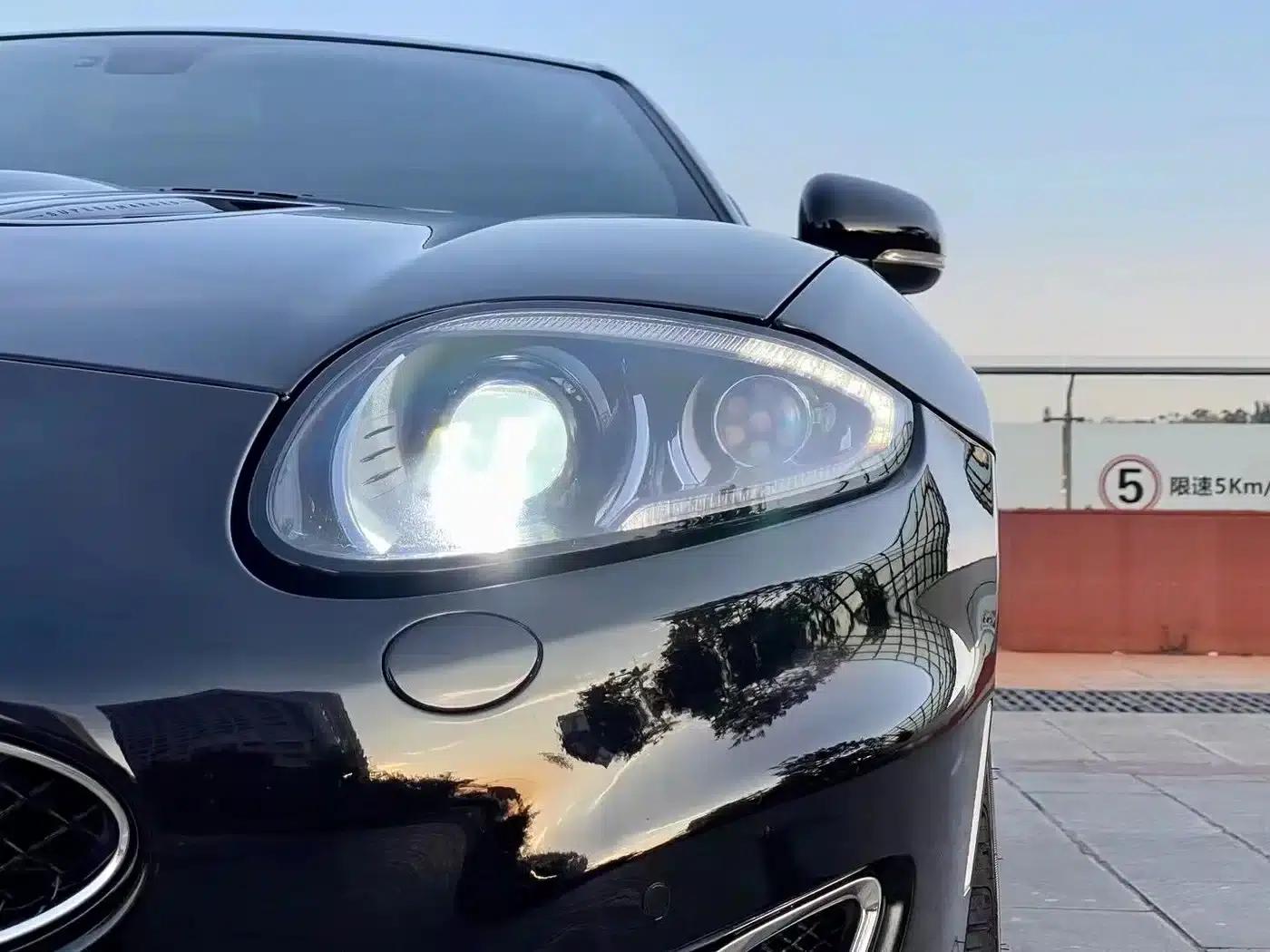 2012 Jaguar XK R 5.0L Supercharged Hardtop — миниатюра 10