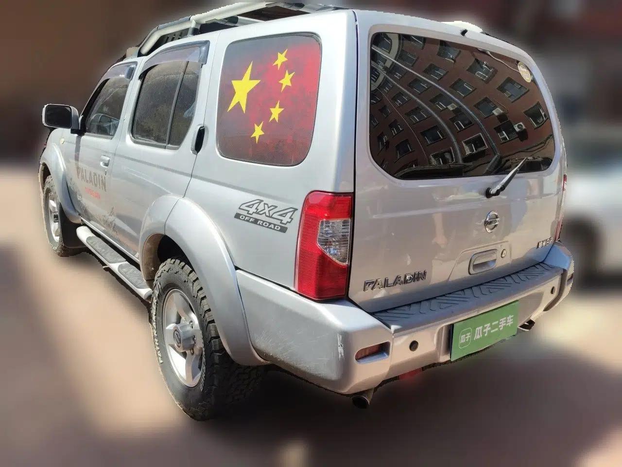 Nissan Paladin 2013 2.4L 4x4 Standard Version China V Standard — миниатюра 4