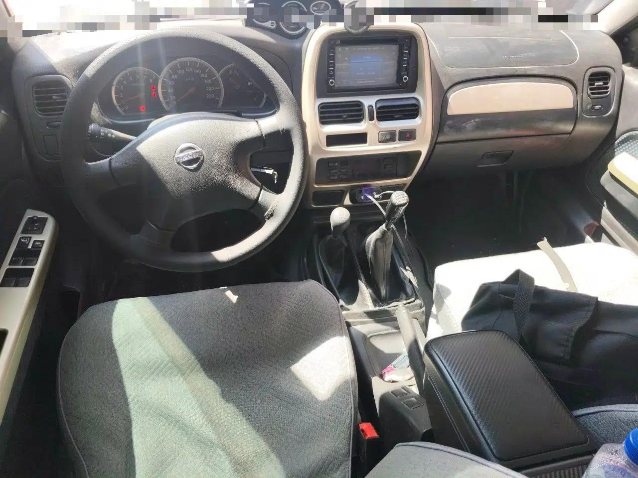 Nissan Paladin 2013 2.4L 4x4 Standard Version China V Standard — миниатюра 10