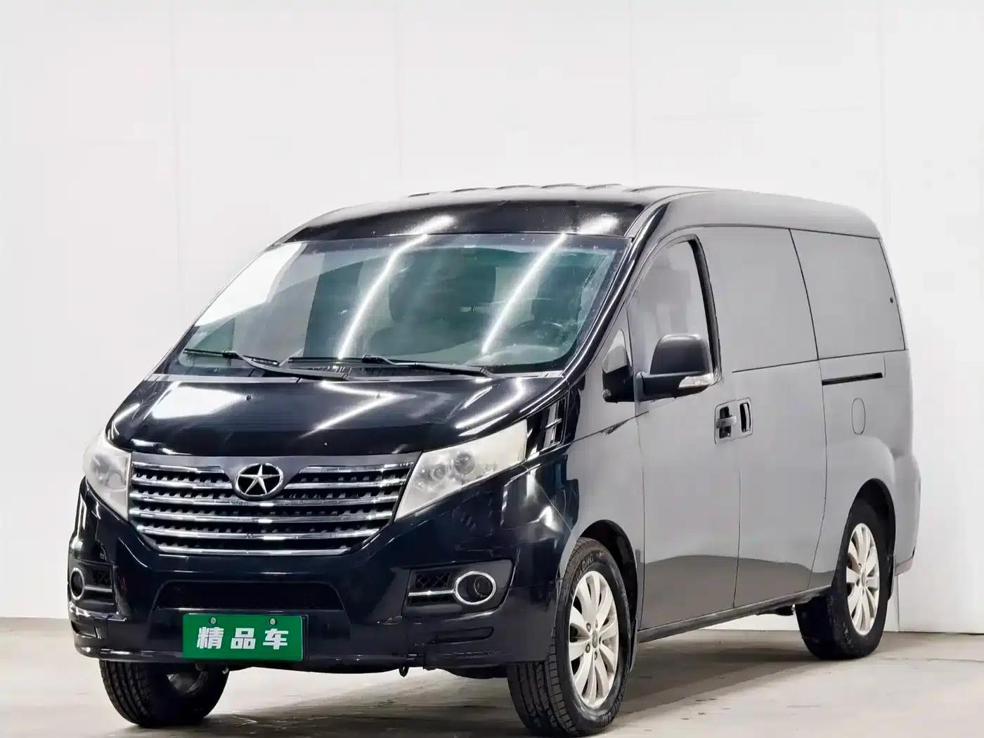 Refine M5 2016 1.9T Diesel Manual Business Edition — миниатюра 1