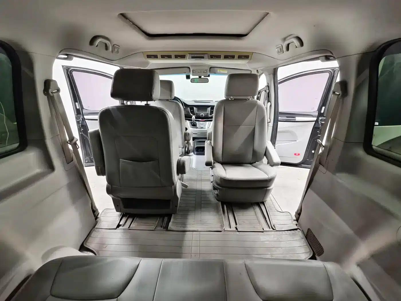 Refine M5 2016 1.9T Diesel Manual Business Edition — миниатюра 11