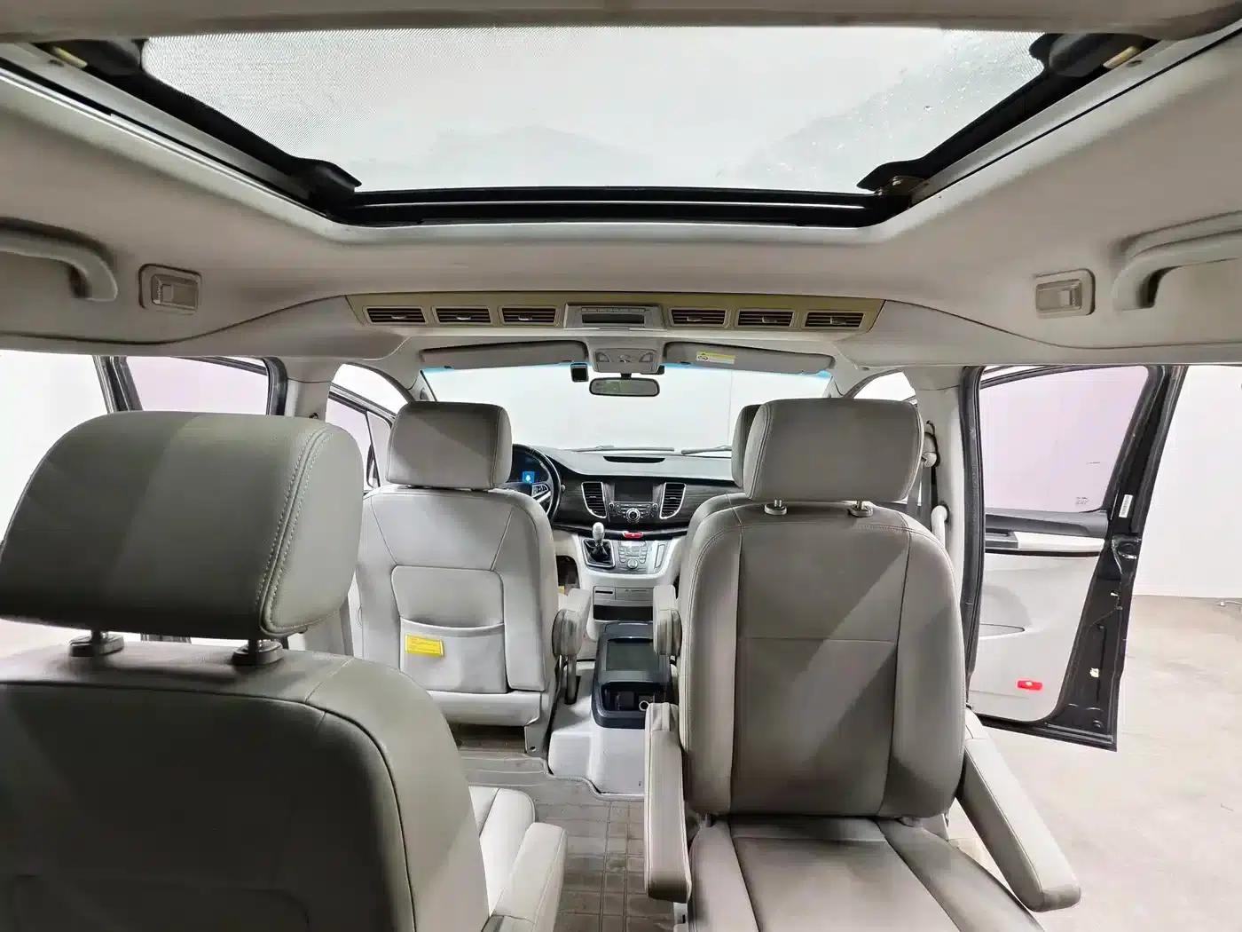 Refine M5 2016 1.9T Diesel Manual Business Edition — миниатюра 10