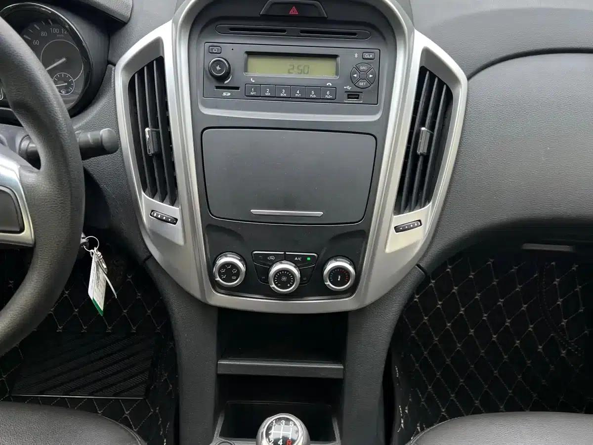 Baodian 2022 2.5T Diesel 2WD Premium Long Wheelbase JX4D25A6L — миниатюра 14