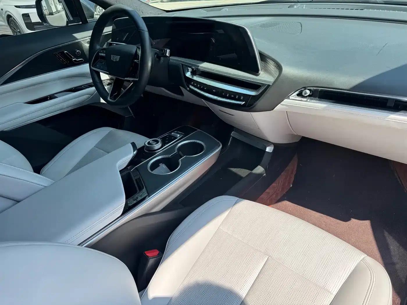 iQ Ruige 2024 Rear-Wheel Drive Standard Range Luxury Edition — миниатюра 10
