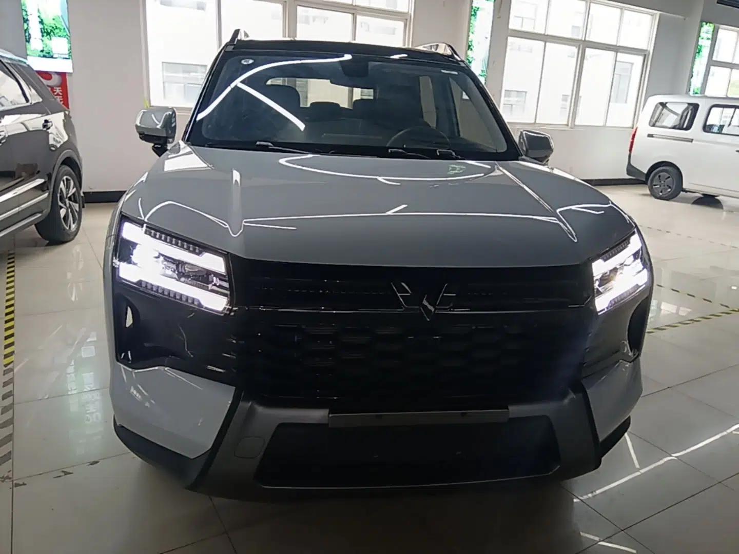 Wuling Xingguang 560 New Energy 2026 Model, Plug-in Hybrid, 125 km, Luxury Version — миниатюра 2