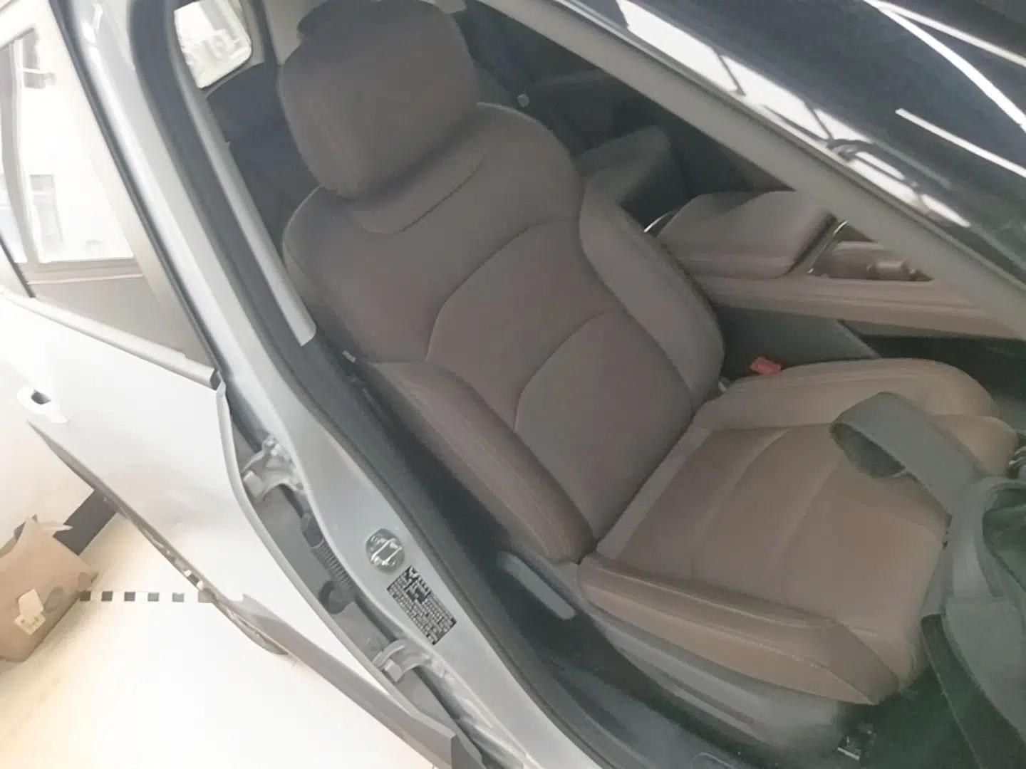 Wuling Xingguang 560 New Energy 2026 Model, Plug-in Hybrid, 125 km, Luxury Version — миниатюра 23
