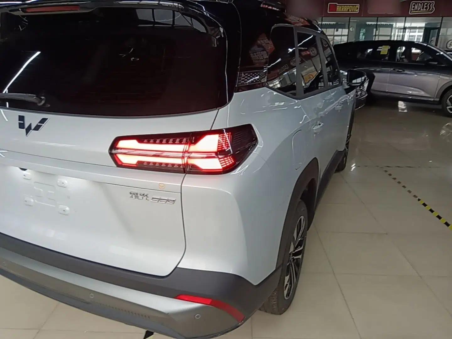 Wuling Xingguang 560 New Energy 2026 Model, Plug-in Hybrid, 125 km, Luxury Version — миниатюра 7
