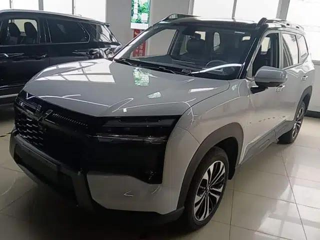 Wuling Xingguang 560 New Energy 2026 Model, Plug-in Hybrid, 125 km, Luxury Version