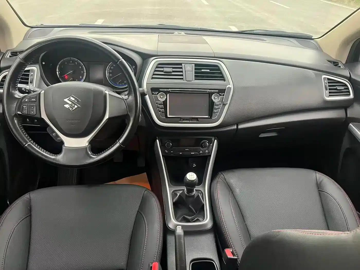 2014 Vitara 1.6L Manual 2WD Elite — миниатюра 11