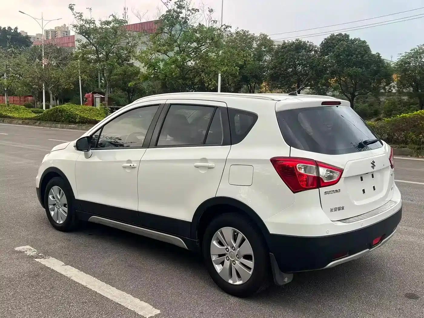 2014 Vitara 1.6L Manual 2WD Elite — миниатюра 5
