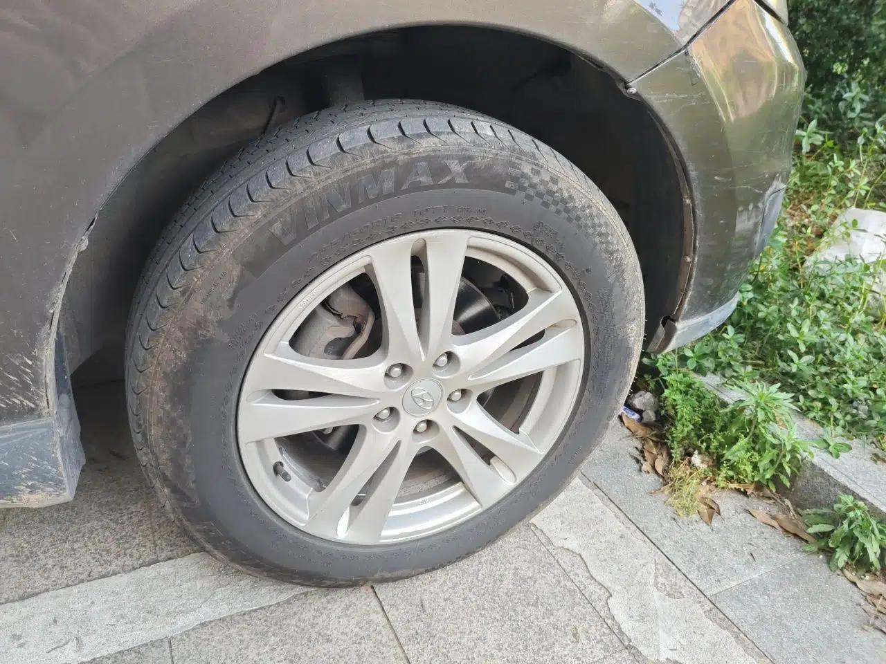 Hyundai Santa Fe Classic 2011 2.4 Ultimate Edition 7-Seater Two-Wheel Drive — миниатюра 8