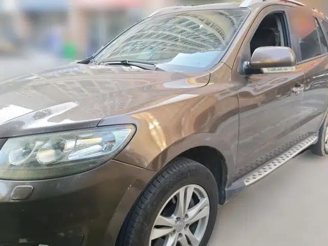Hyundai Santa Fe Classic 2011 2.4 Ultimate Edition 7-Seater Two-Wheel Drive