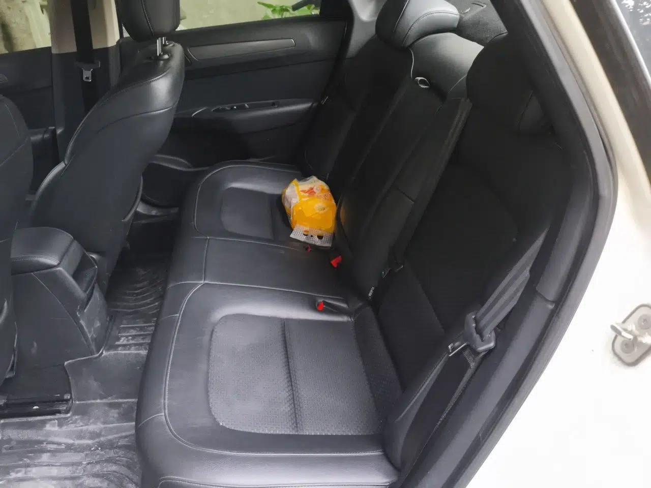 Citroen C4 Sega 2016 1.6L Manual Luxury Model — миниатюра 18
