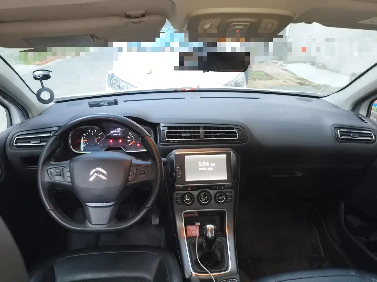 Citroen C4 Sega 2016 1.6L Manual Luxury Model — миниатюра 10