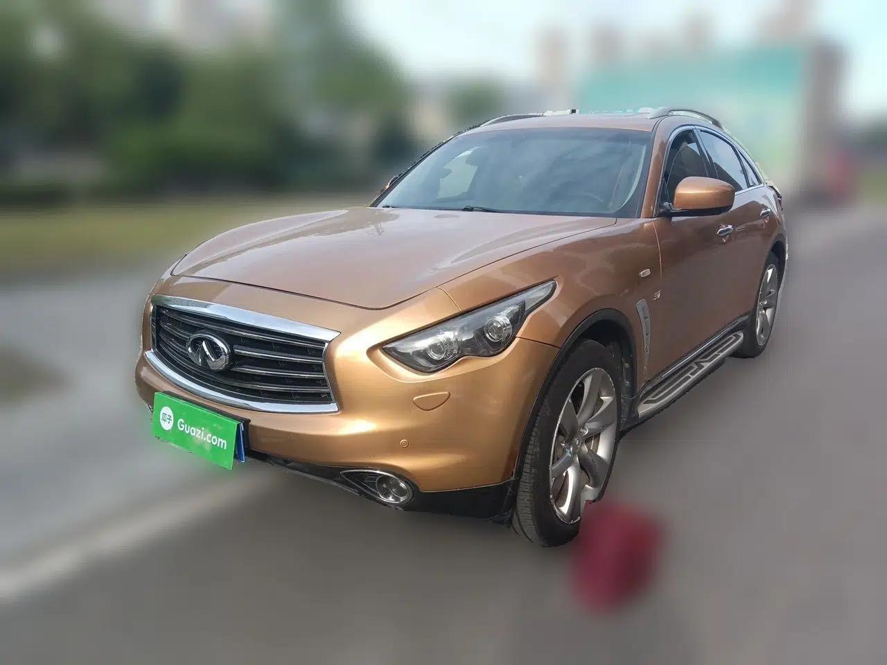 Infiniti QX70 2013 3.7L Standard Edition — миниатюра 1