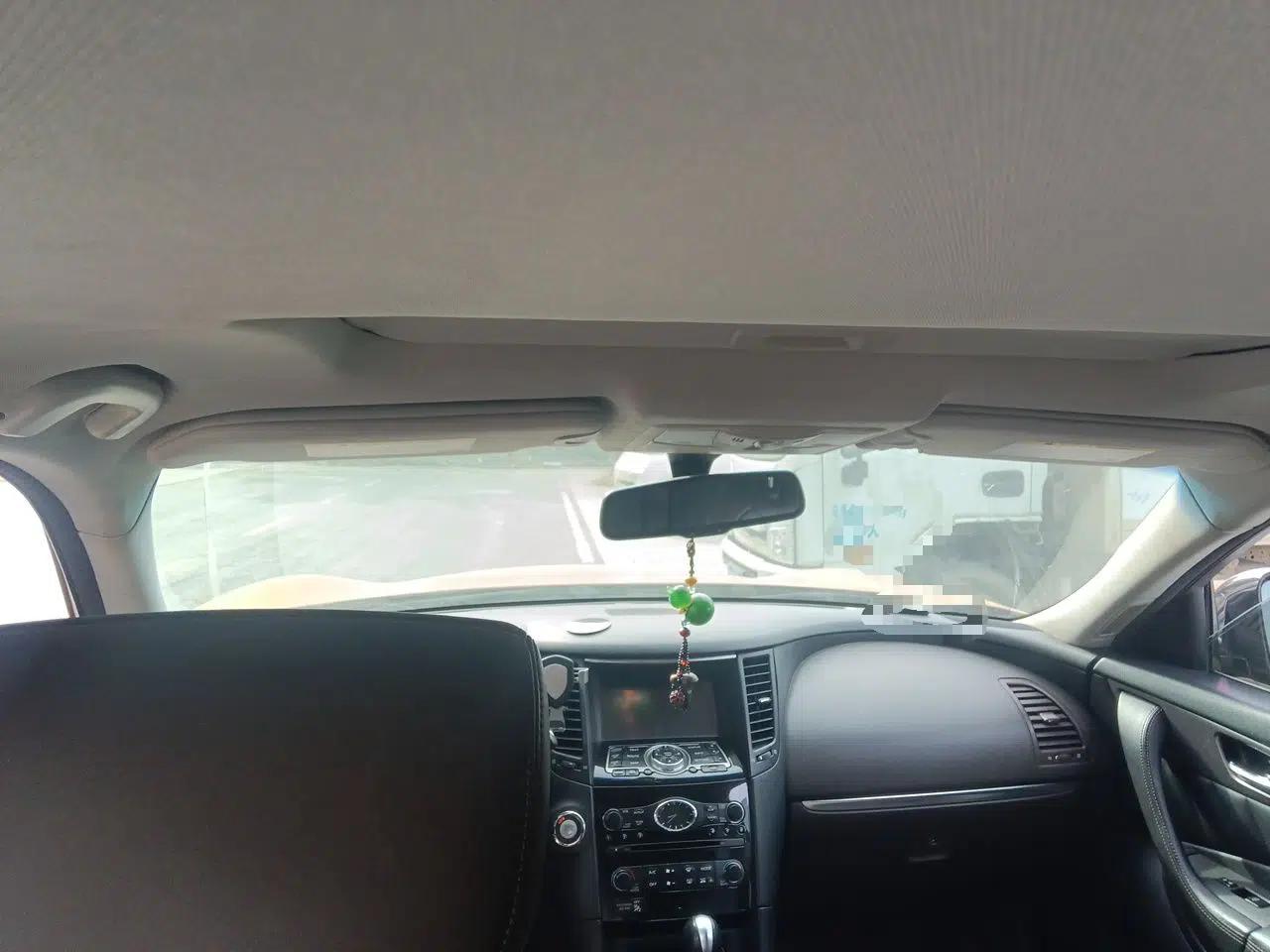 Infiniti QX70 2013 3.7L Standard Edition — миниатюра 19