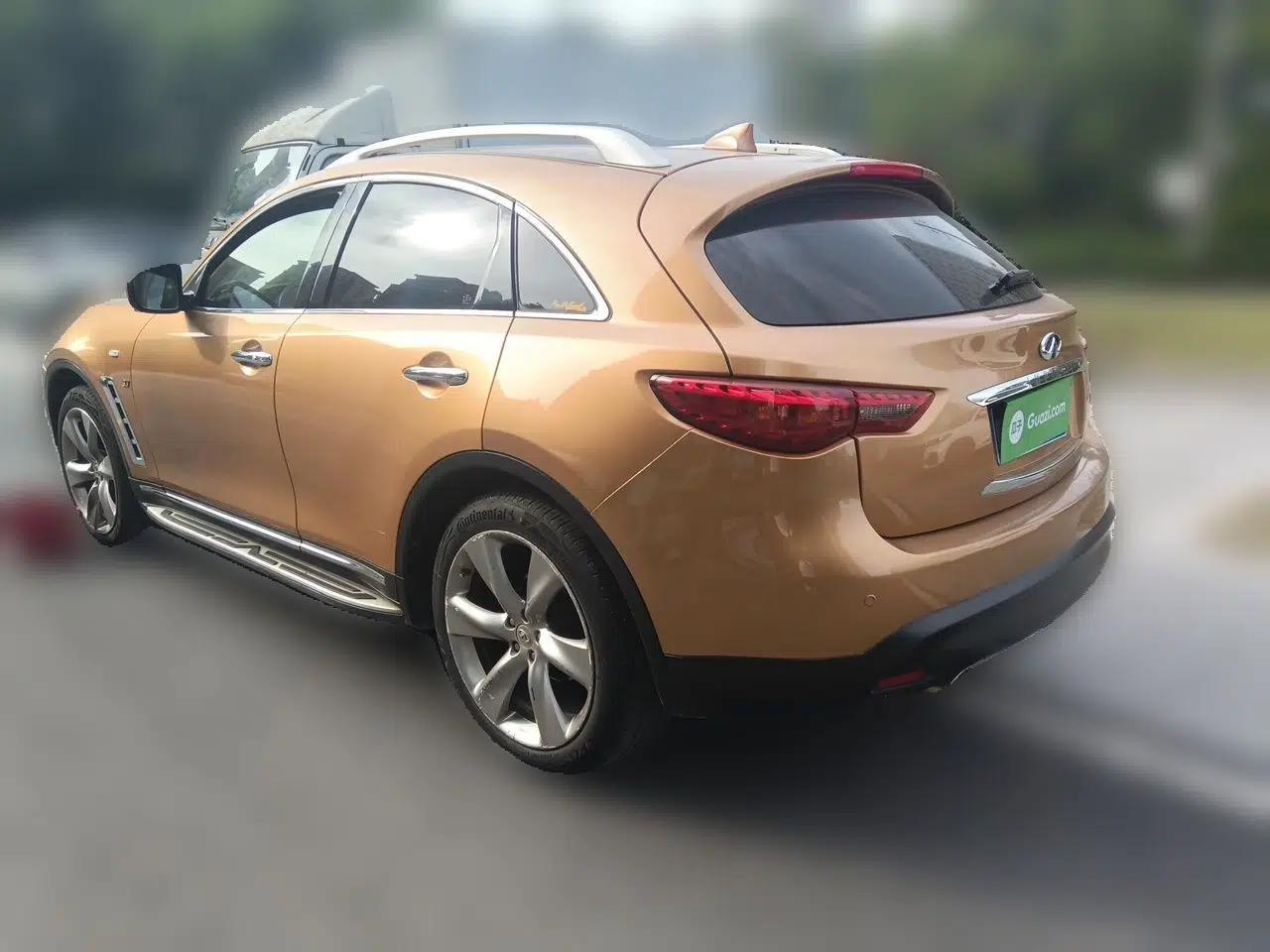 Infiniti QX70 2013 3.7L Standard Edition — миниатюра 4