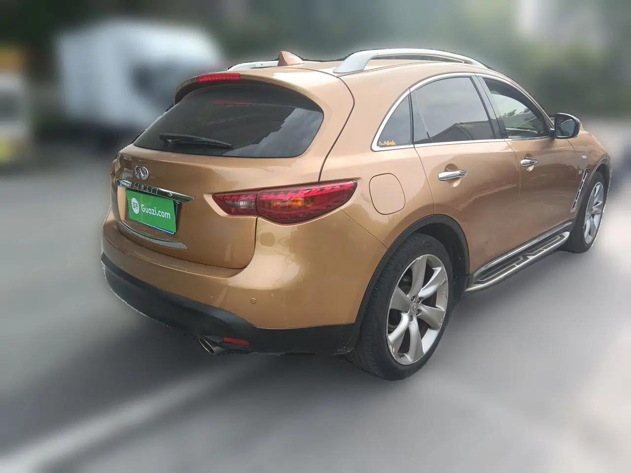 Infiniti QX70 2013 3.7L Standard Edition — миниатюра 6