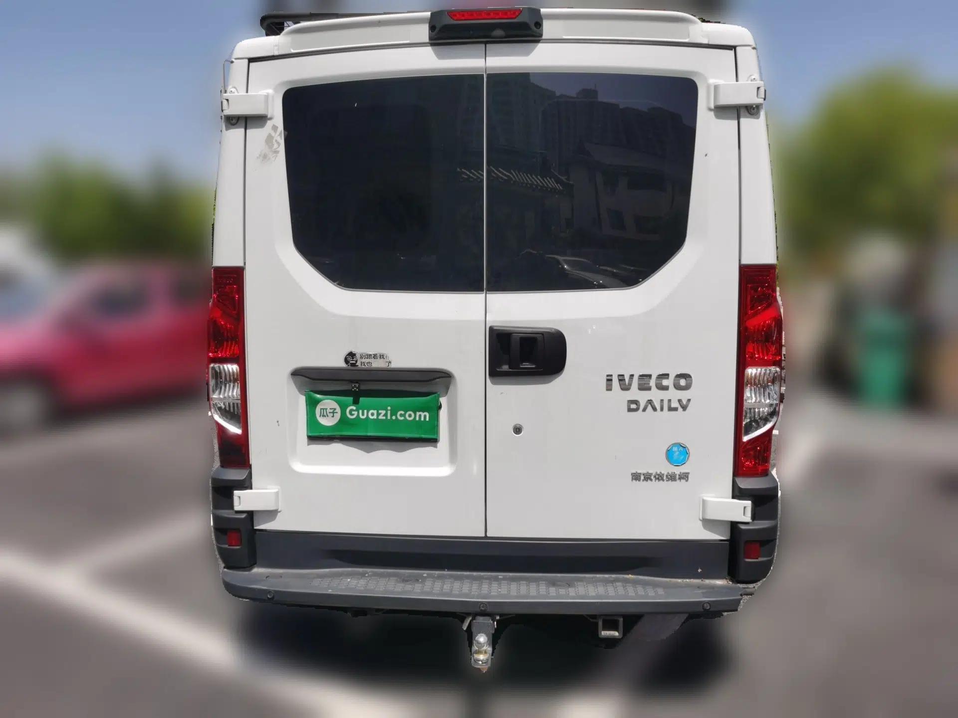 Iveco Eurocargo 2021 3.0T Automatic Chao Rui Short Wheelbase Low-Roof Side-Sliding Door F1C — миниатюра 5
