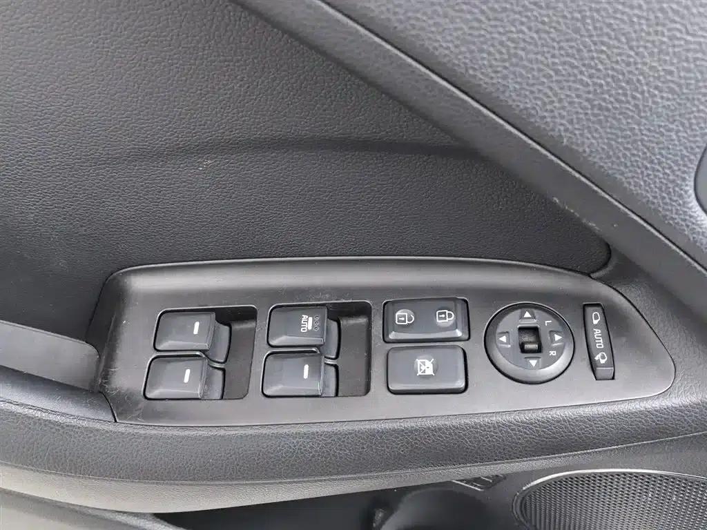 Kia K3S 2014 1.6L Automatic Premium — миниатюра 9