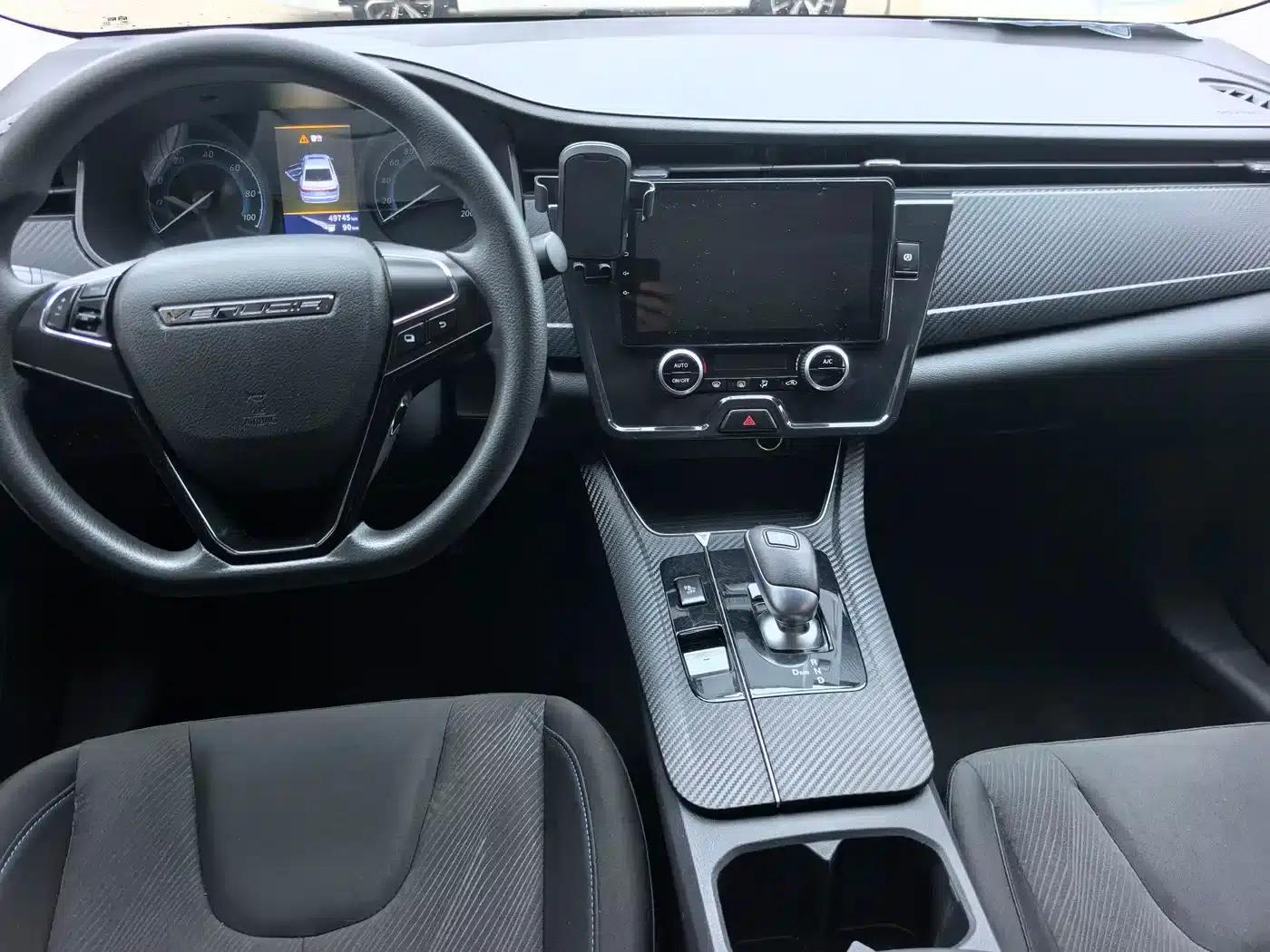 Venucia D60EV 2023 PLUS Comfort Edition SI — миниатюра 13