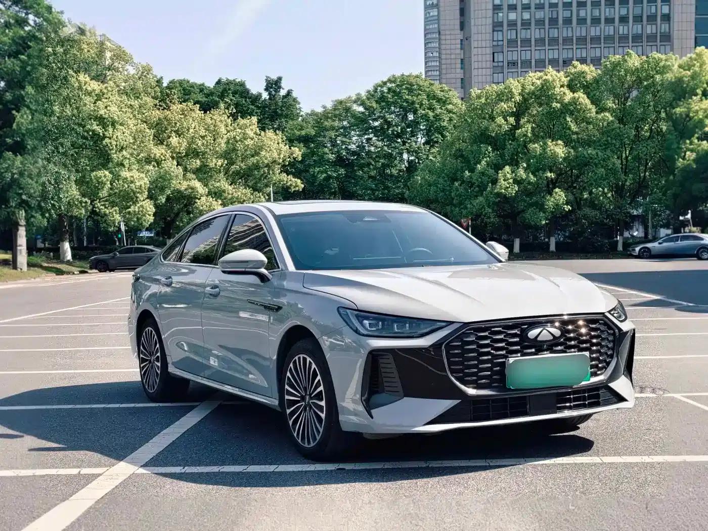 Fengyun A8L 2025 1.5TGDI 145km Luxury Edition — миниатюра 3
