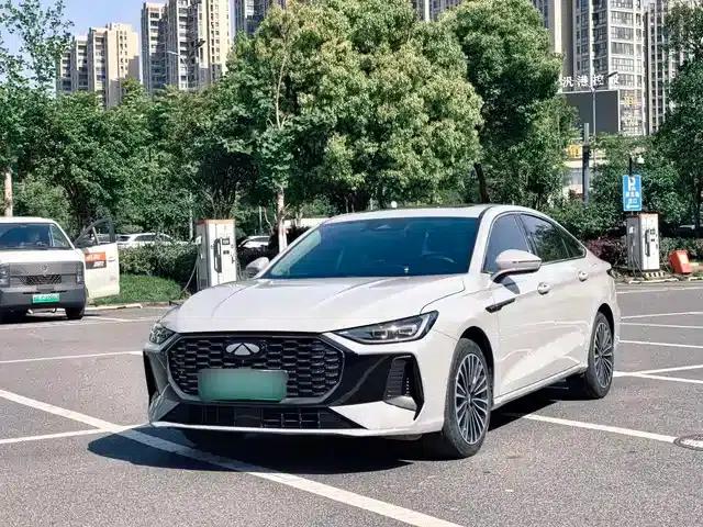 Fengyun A8L 2025 1.5TGDI 145km Luxury Edition