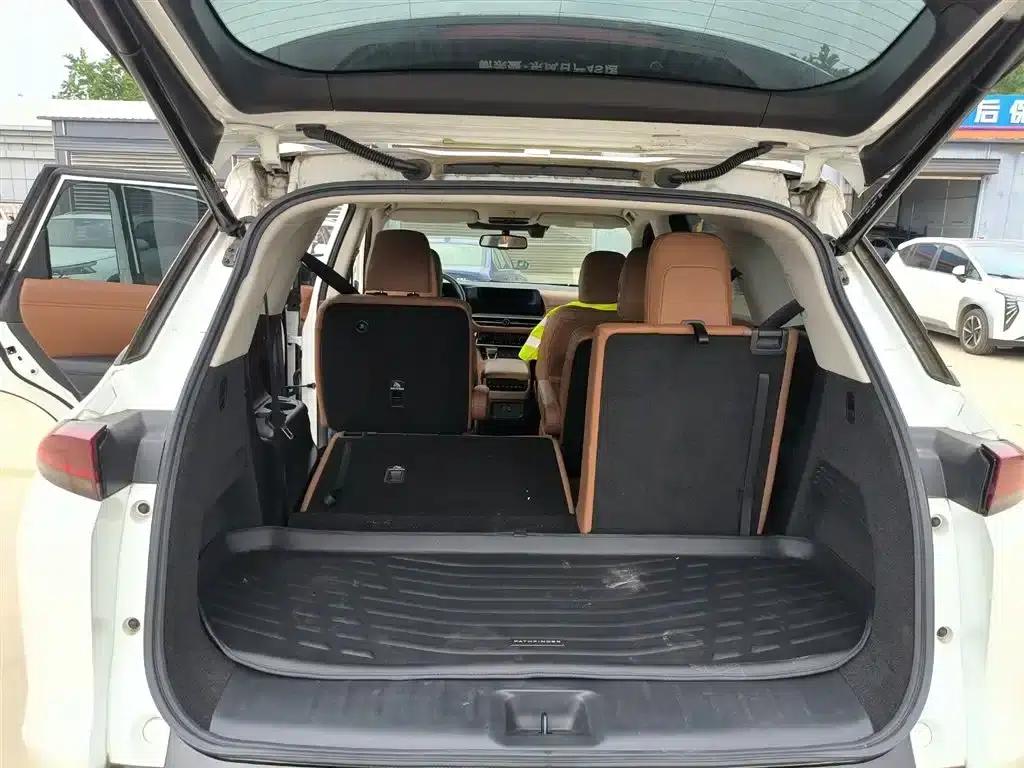 2024 Volkswagen Land Cruiser 380VC-TURBO 4WD Supreme Edition (6-seater) — миниатюра 13