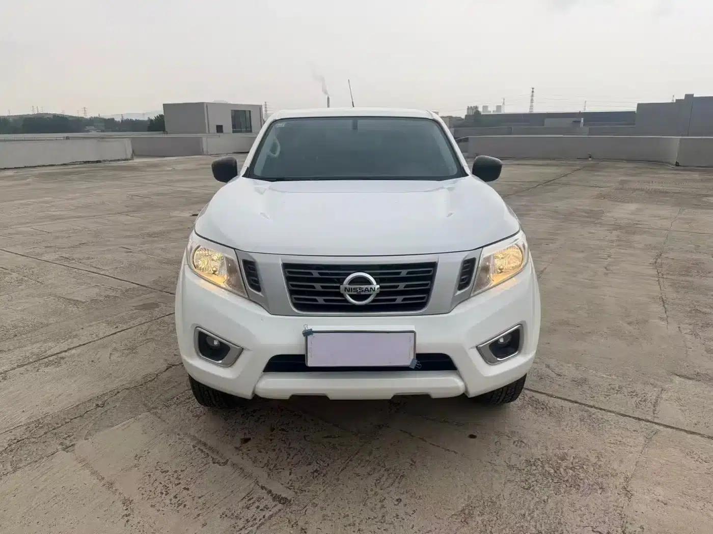2021 Navara 2.5L Manual 2WD Comfort Model QR25 — миниатюра 2