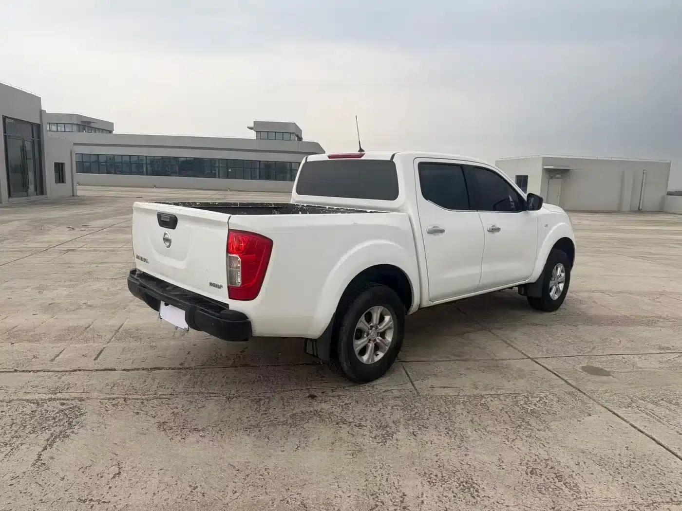 2021 Navara 2.5L Manual 2WD Comfort Model QR25 — миниатюра 7
