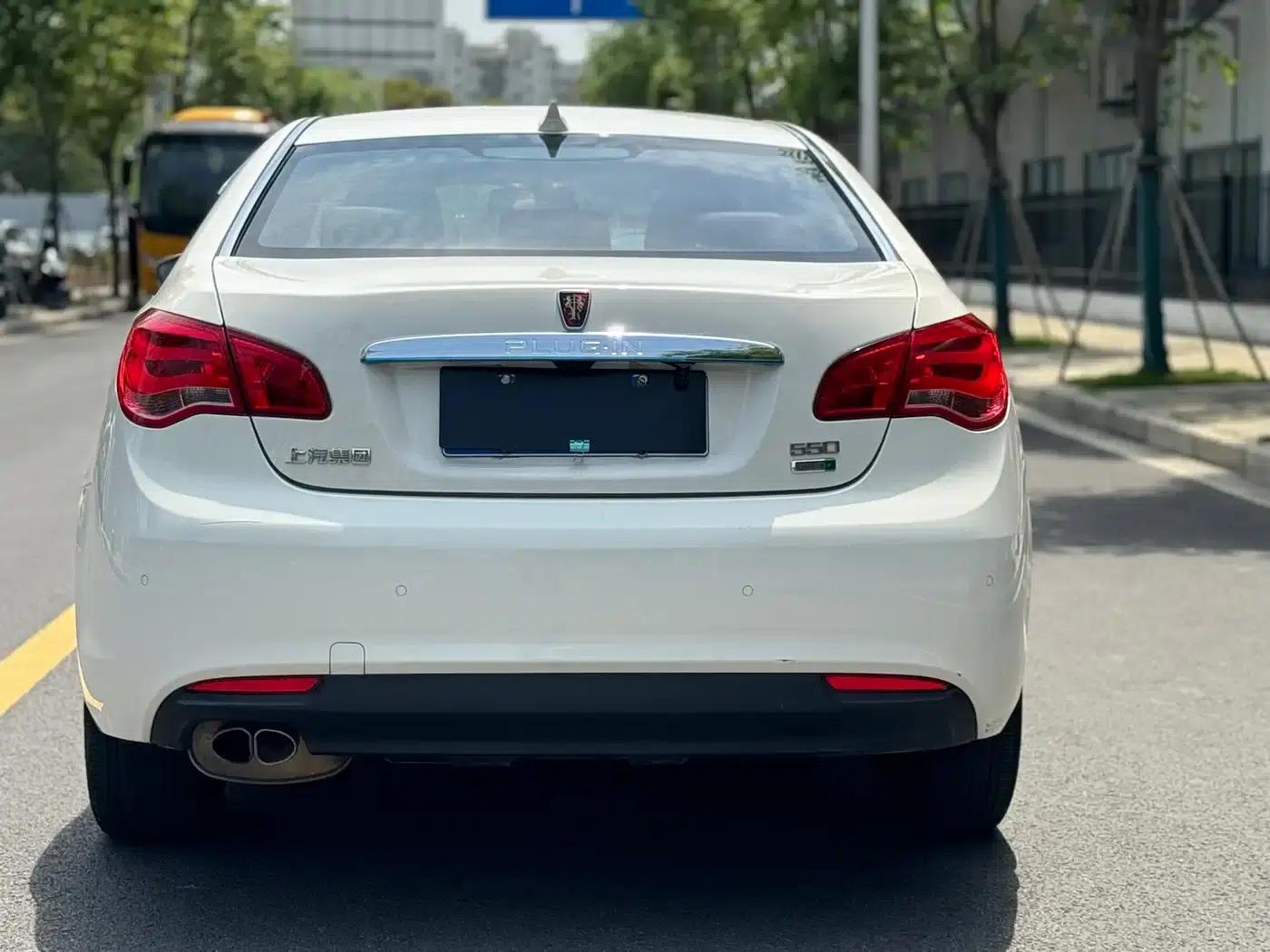 Roewe e550 2016 Premium Edition — миниатюра 8
