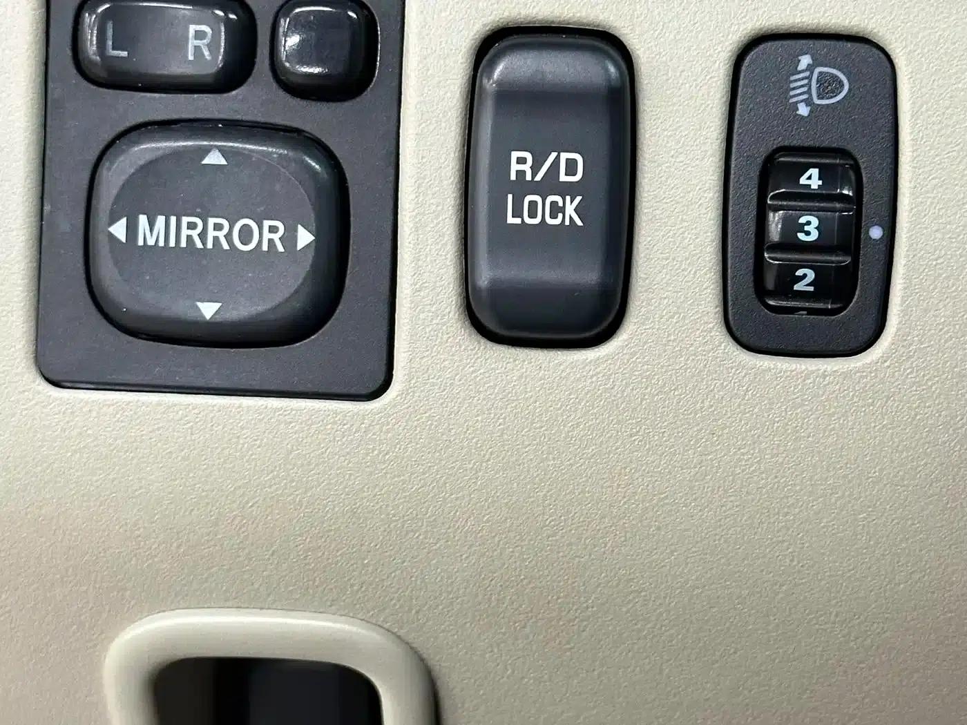 2013 Pajero Sport 3.0L Automatic 4WD Flagship Edition — миниатюра 21