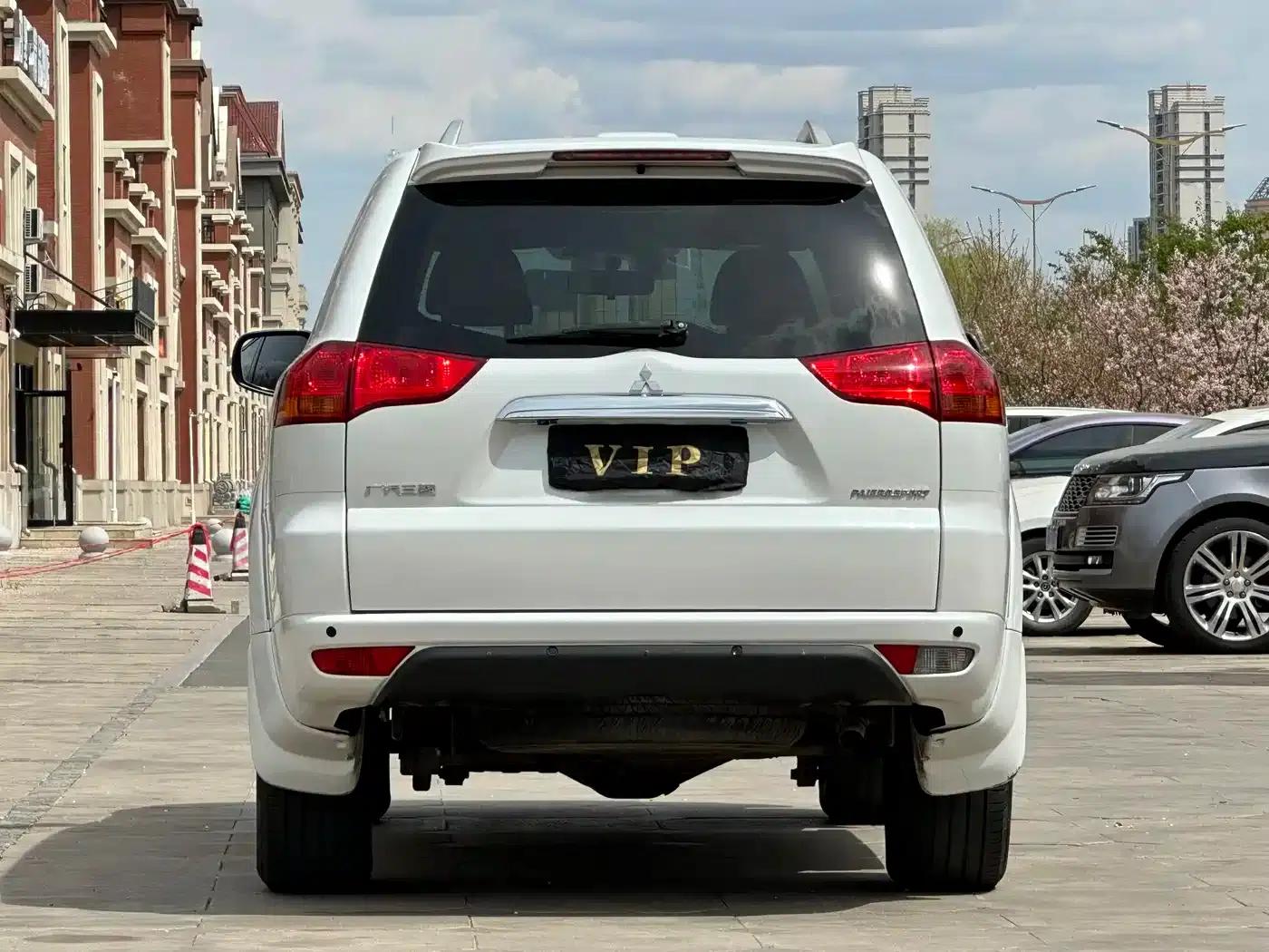 2013 Pajero Sport 3.0L Automatic 4WD Flagship Edition — миниатюра 7