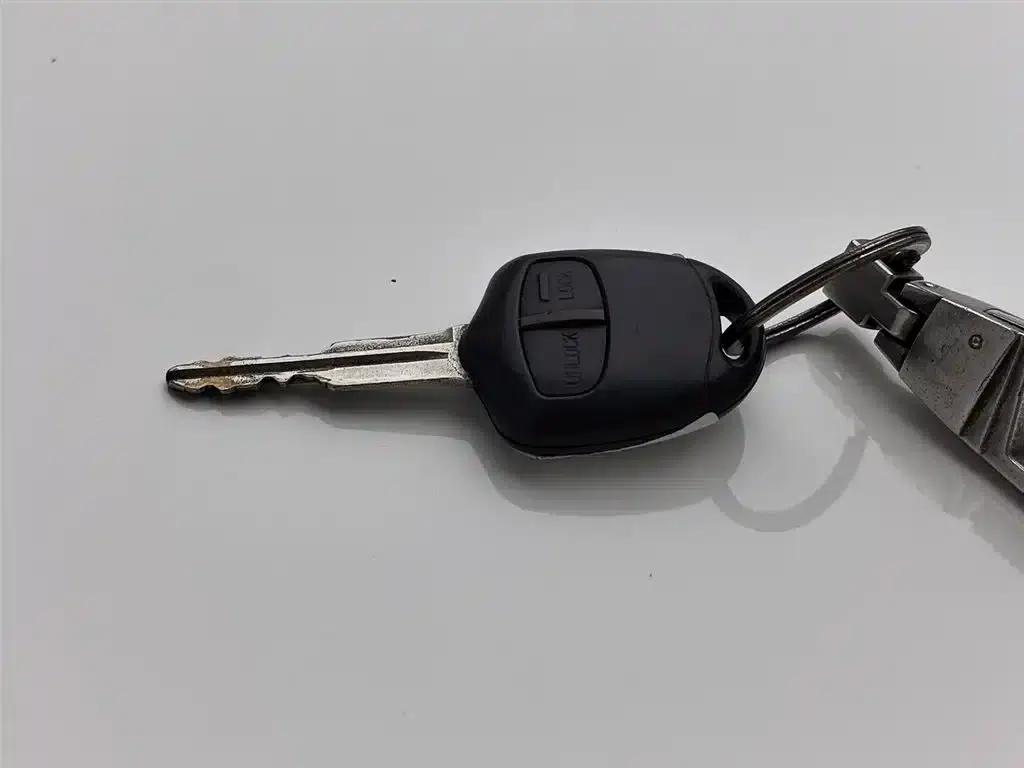 2013 Pajero Sport 3.0L Automatic 2WD Luxury Edition — миниатюра 19
