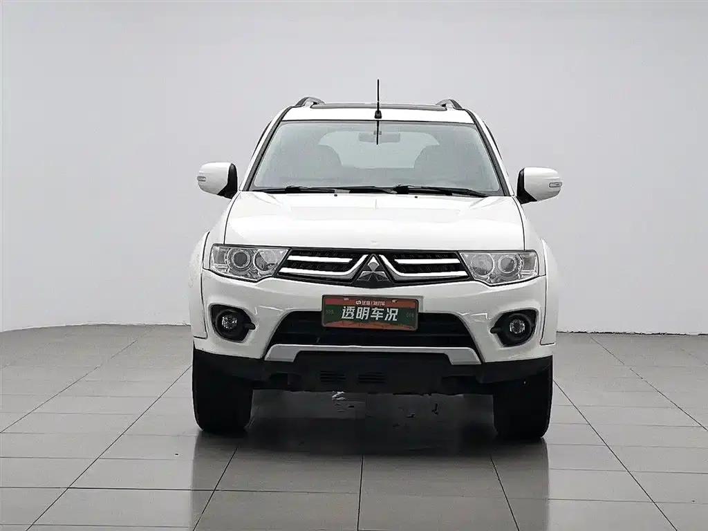 2013 Pajero Sport 3.0L Automatic 2WD Luxury Edition — миниатюра 3