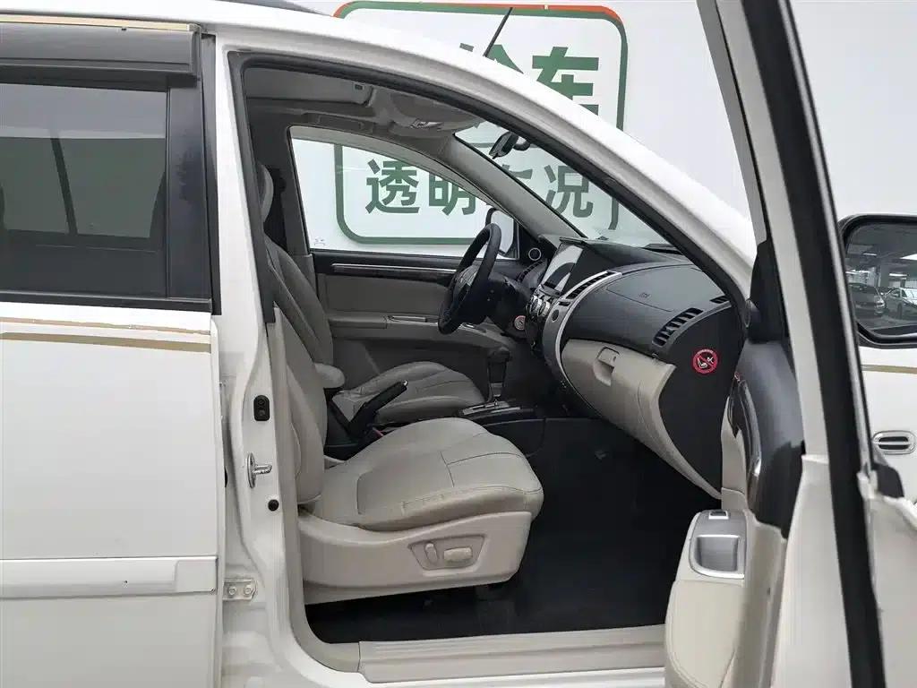 2013 Pajero Sport 3.0L Automatic 2WD Luxury Edition — миниатюра 23