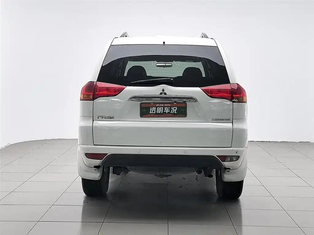 2013 Pajero Sport 3.0L Automatic 2WD Luxury Edition — миниатюра 4