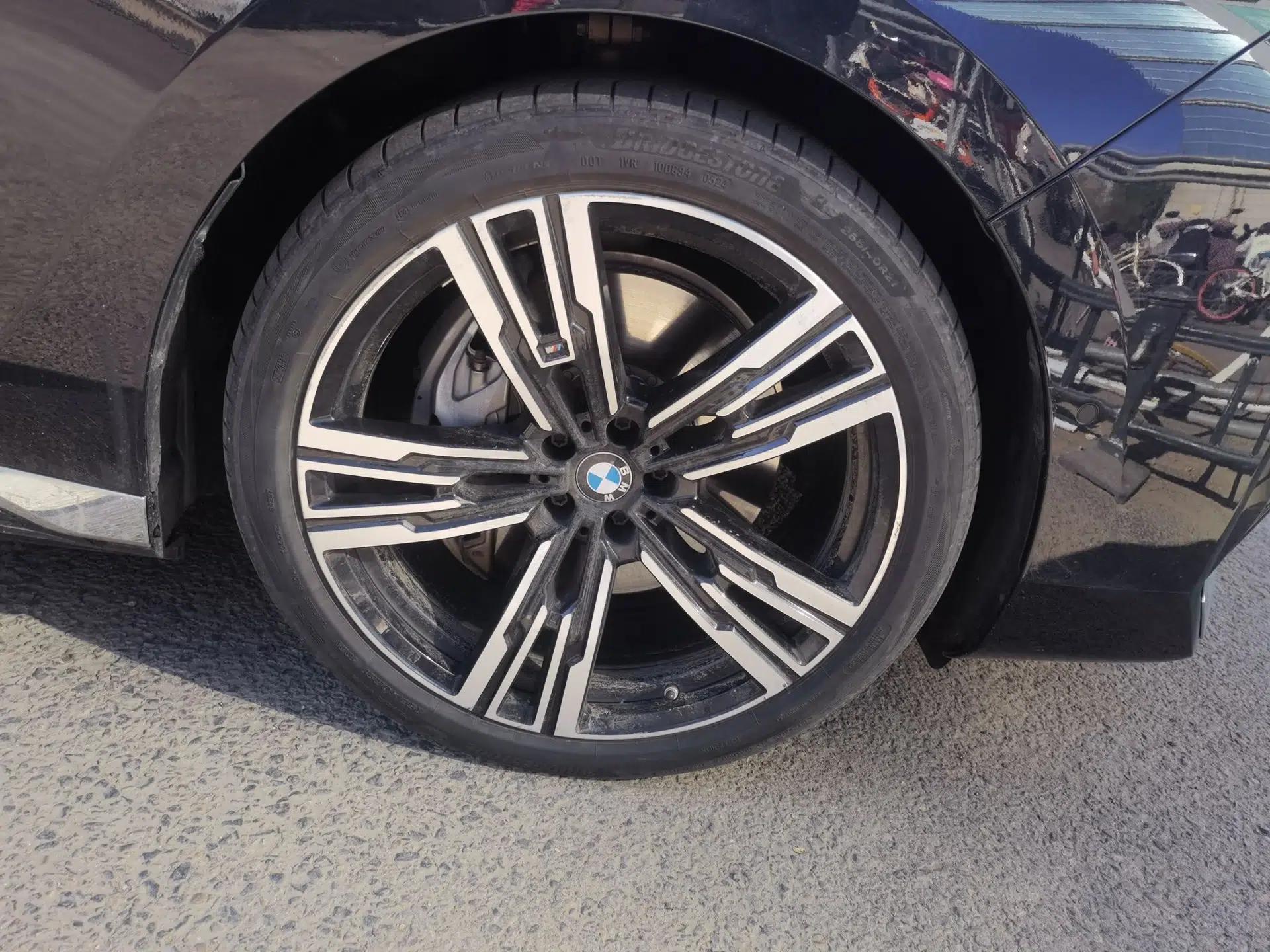 BMW i7 2023 eDrive50L Prestige M Sport Package — миниатюра 8