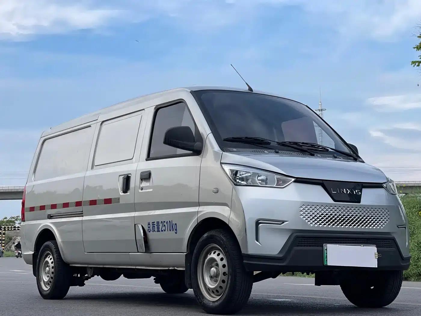 Wuling EV50 2023 Model, CATL 38.64kWh — миниатюра 3