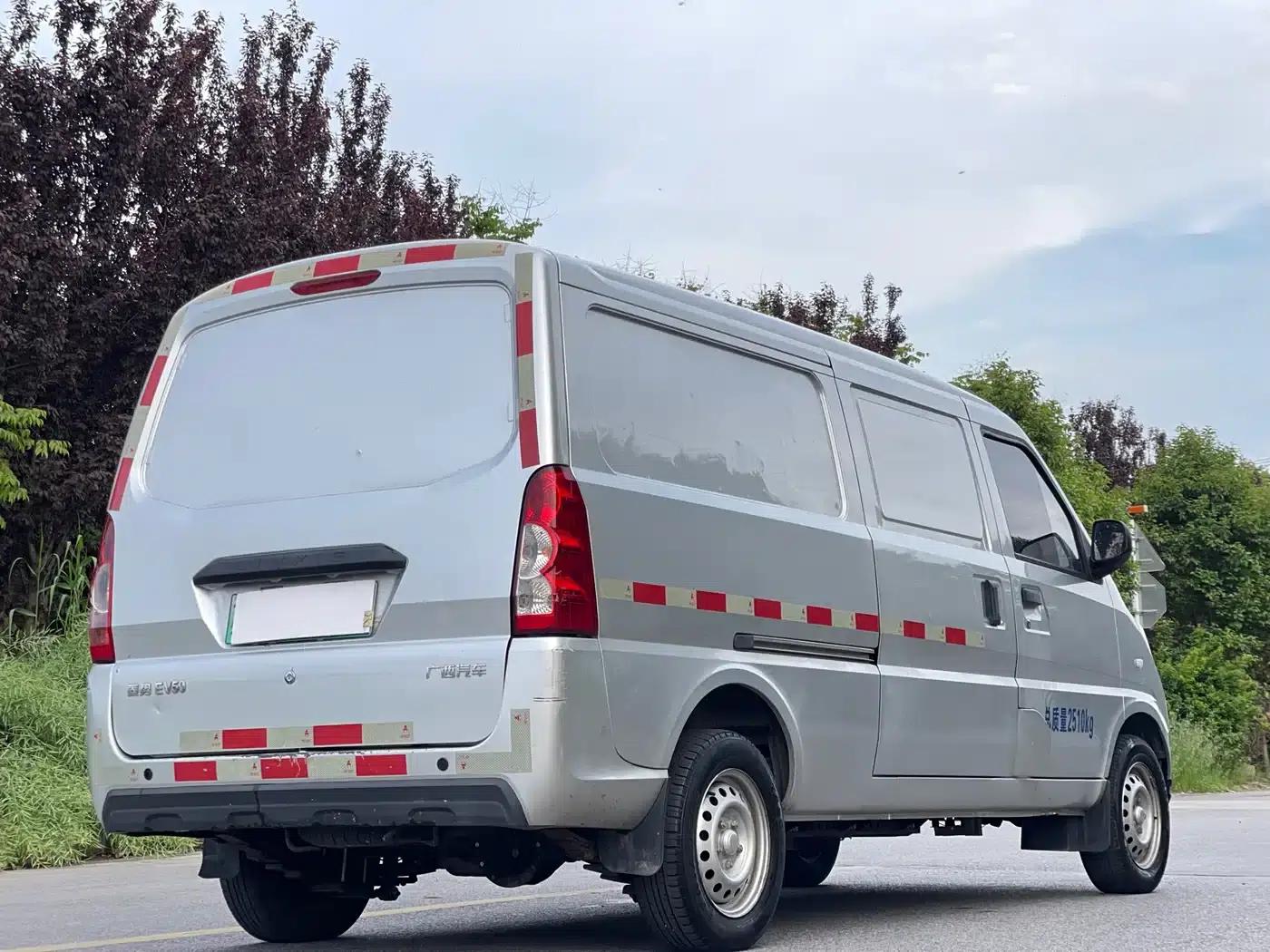 Wuling EV50 2023 Model, CATL 38.64kWh — миниатюра 7