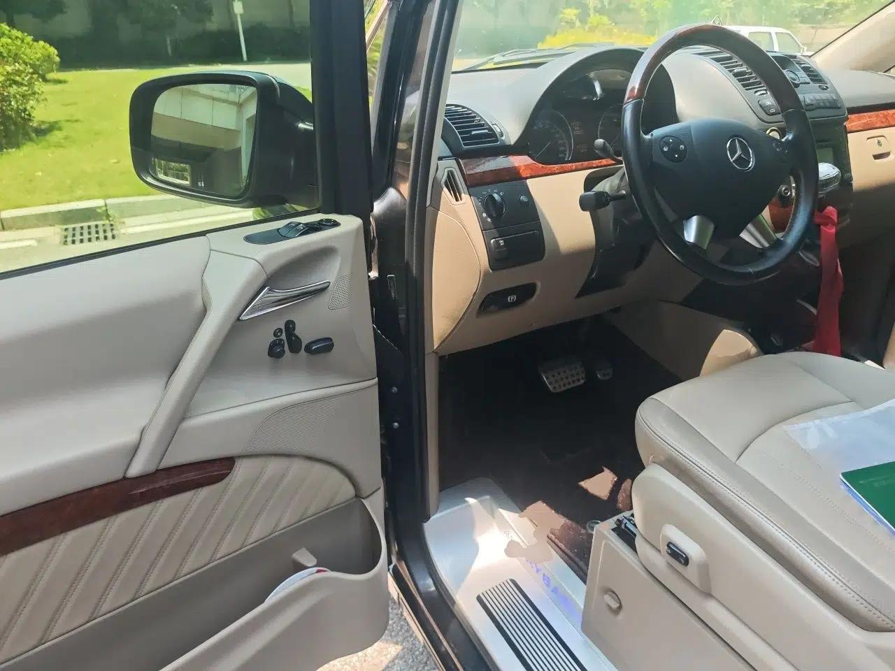 Mercedes-Benz Viano 2015 3.0L Partner Edition — миниатюра 17