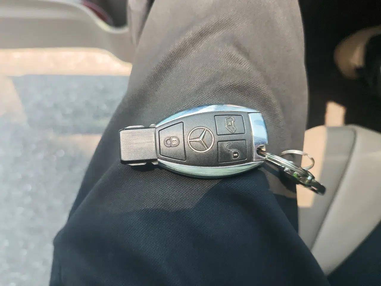Mercedes-Benz Viano 2015 3.0L Partner Edition — миниатюра 9