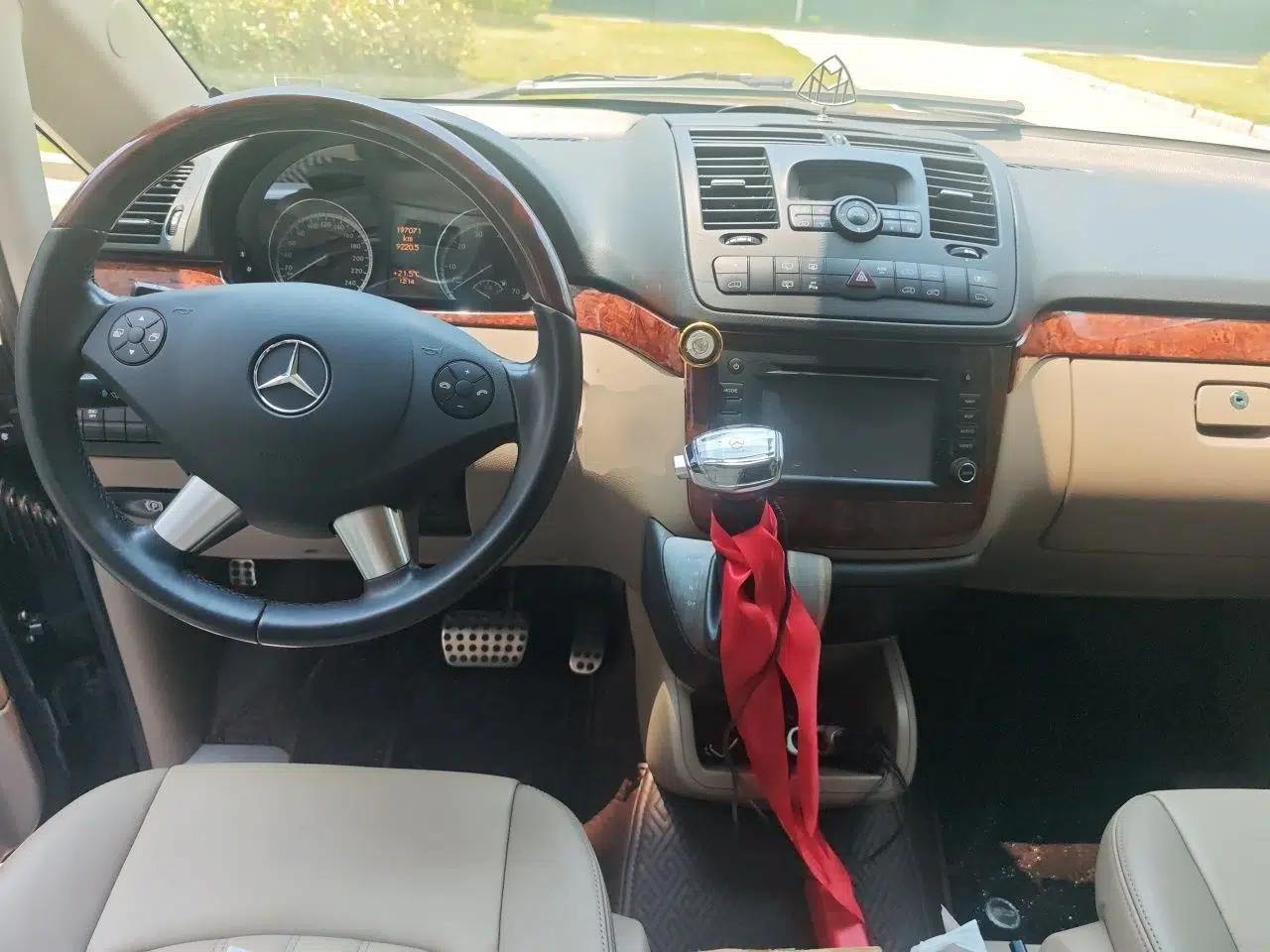 Mercedes-Benz Viano 2015 3.0L Partner Edition — миниатюра 10